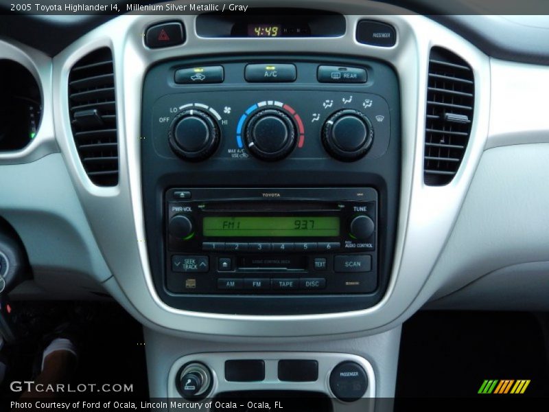 Millenium Silver Metallic / Gray 2005 Toyota Highlander I4