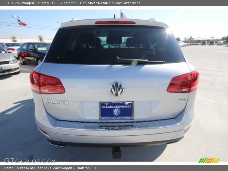 Cool Silver Metallic / Black Anthracite 2014 Volkswagen Touareg TDI Lux 4Motion