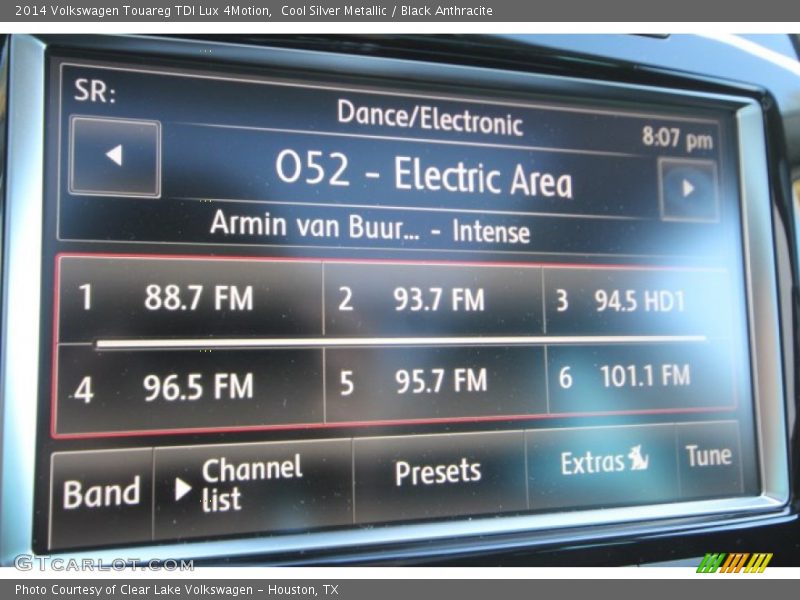 Cool Silver Metallic / Black Anthracite 2014 Volkswagen Touareg TDI Lux 4Motion