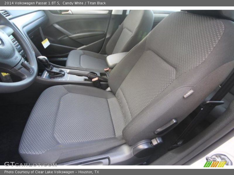 Candy White / Titan Black 2014 Volkswagen Passat 1.8T S