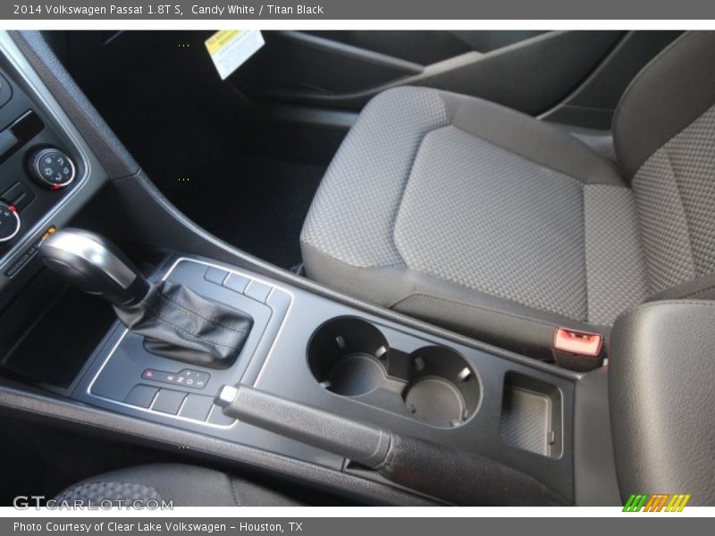Candy White / Titan Black 2014 Volkswagen Passat 1.8T S