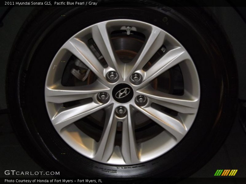 Pacific Blue Pearl / Gray 2011 Hyundai Sonata GLS