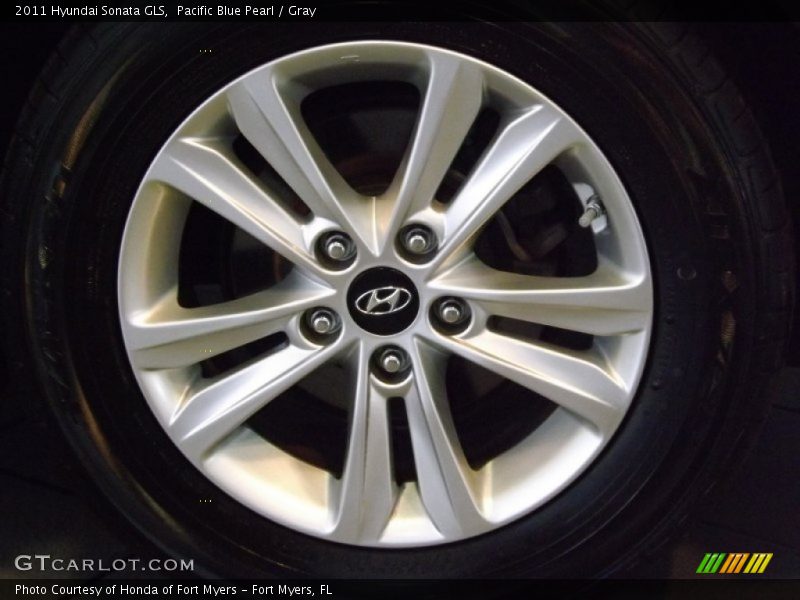Pacific Blue Pearl / Gray 2011 Hyundai Sonata GLS