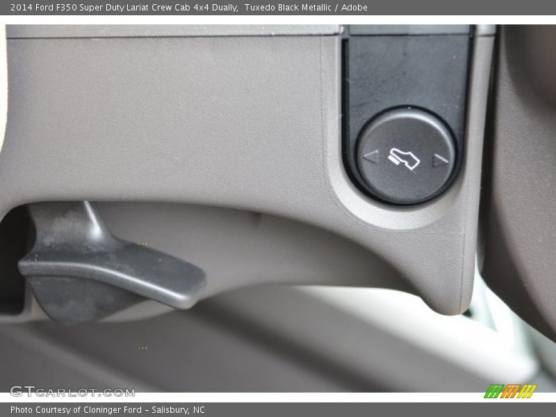 Tuxedo Black Metallic / Adobe 2014 Ford F350 Super Duty Lariat Crew Cab 4x4 Dually