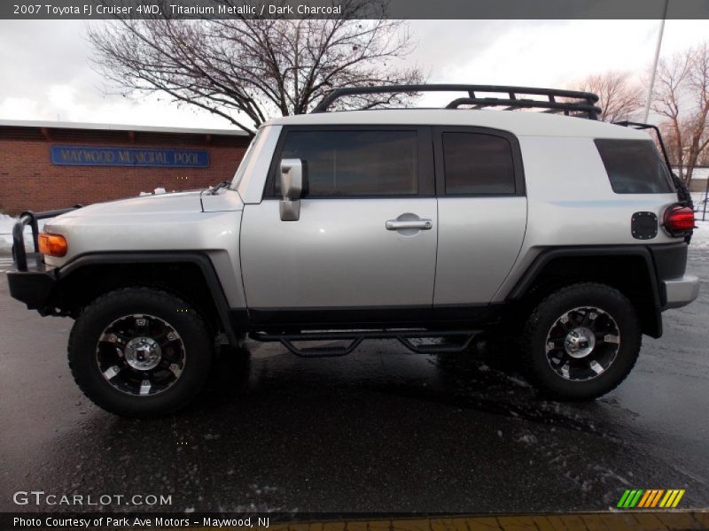 Titanium Metallic / Dark Charcoal 2007 Toyota FJ Cruiser 4WD
