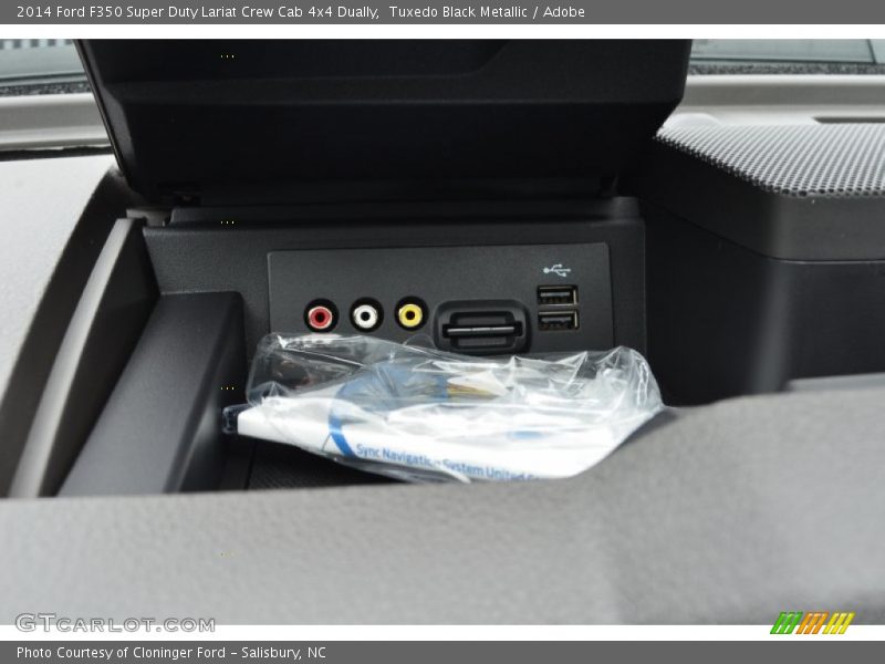 Tuxedo Black Metallic / Adobe 2014 Ford F350 Super Duty Lariat Crew Cab 4x4 Dually
