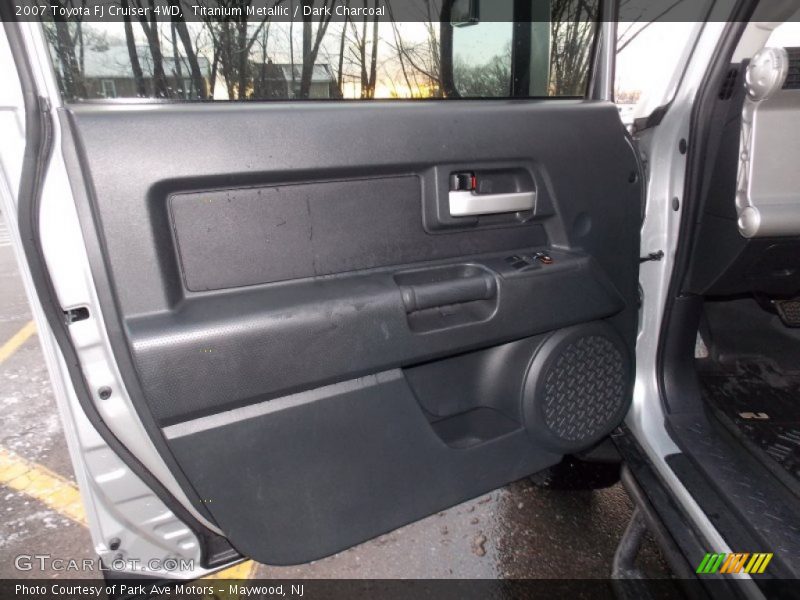 Titanium Metallic / Dark Charcoal 2007 Toyota FJ Cruiser 4WD