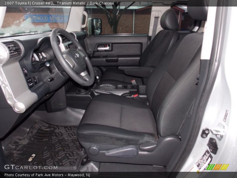 Titanium Metallic / Dark Charcoal 2007 Toyota FJ Cruiser 4WD