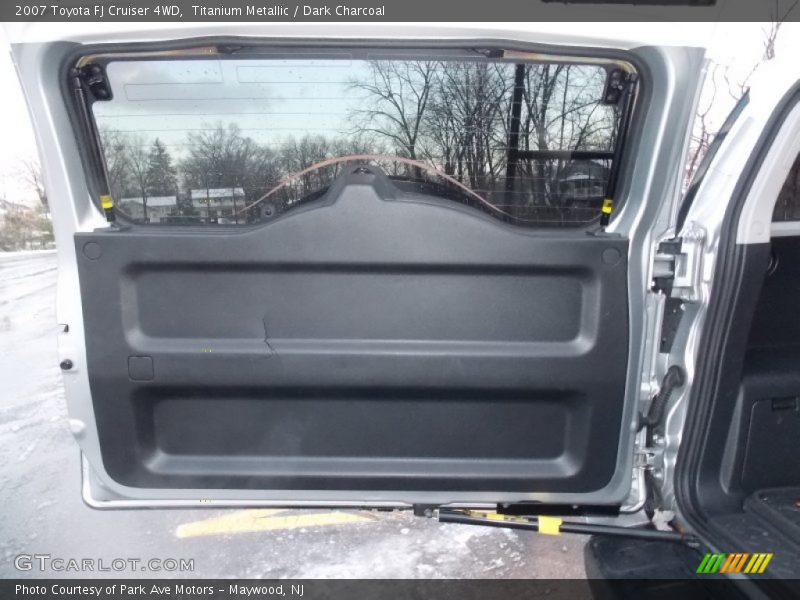 Titanium Metallic / Dark Charcoal 2007 Toyota FJ Cruiser 4WD