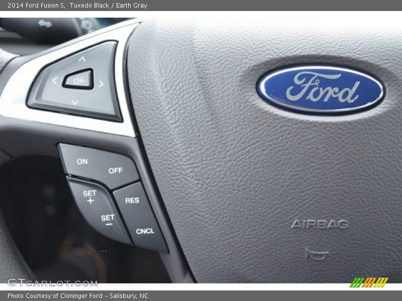 Tuxedo Black / Earth Gray 2014 Ford Fusion S