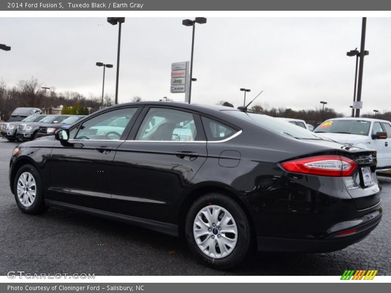 Tuxedo Black / Earth Gray 2014 Ford Fusion S