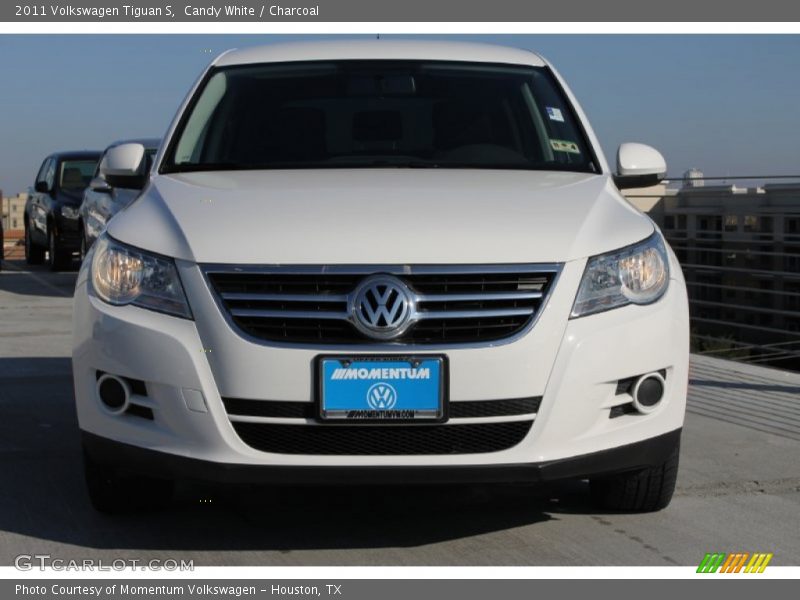 Candy White / Charcoal 2011 Volkswagen Tiguan S