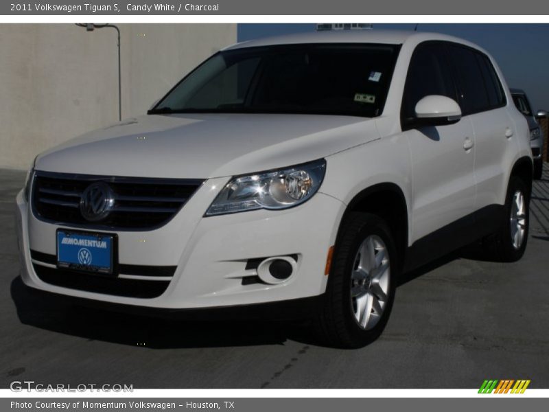 Candy White / Charcoal 2011 Volkswagen Tiguan S