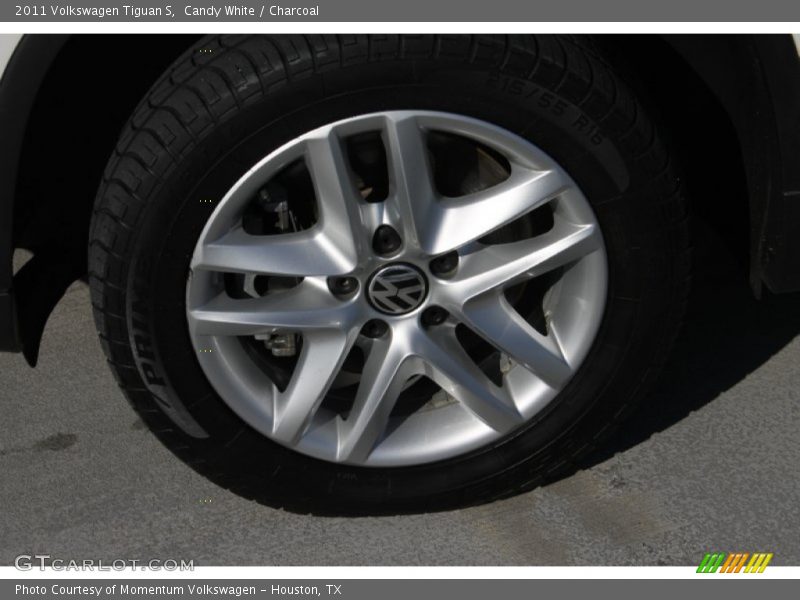 Candy White / Charcoal 2011 Volkswagen Tiguan S