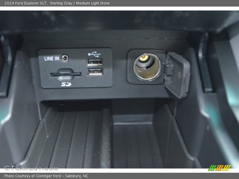 Sterling Gray / Medium Light Stone 2014 Ford Explorer XLT