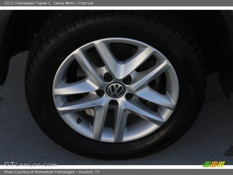 Candy White / Charcoal 2011 Volkswagen Tiguan S