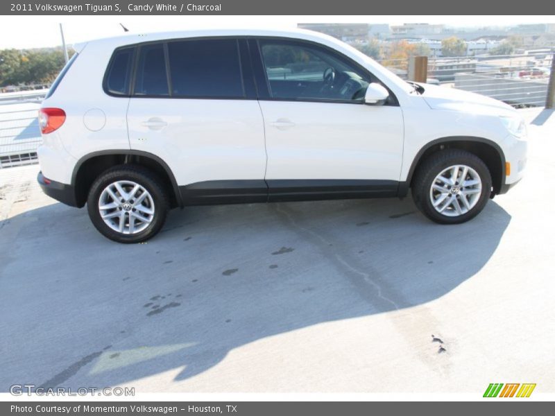 Candy White / Charcoal 2011 Volkswagen Tiguan S