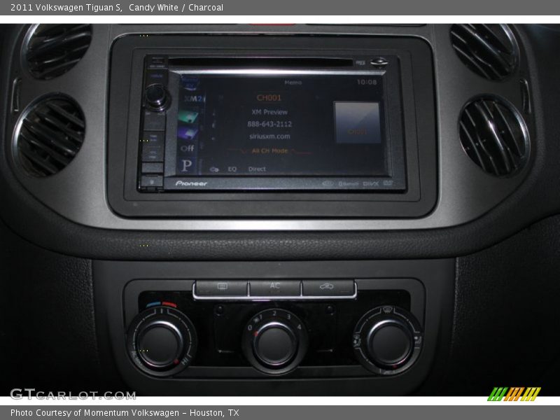 Candy White / Charcoal 2011 Volkswagen Tiguan S