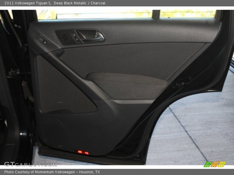 Deep Black Metallic / Charcoal 2011 Volkswagen Tiguan S