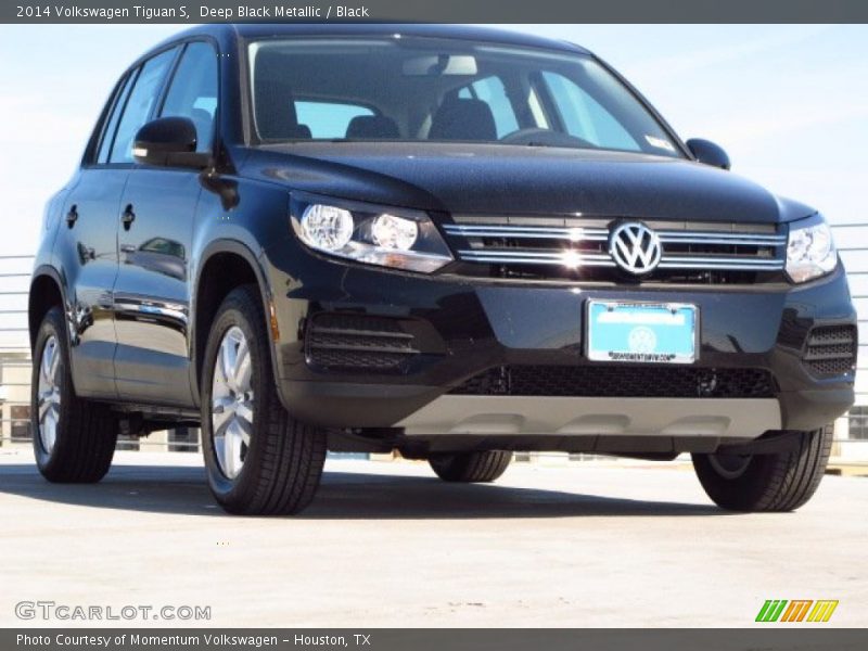 Deep Black Metallic / Black 2014 Volkswagen Tiguan S