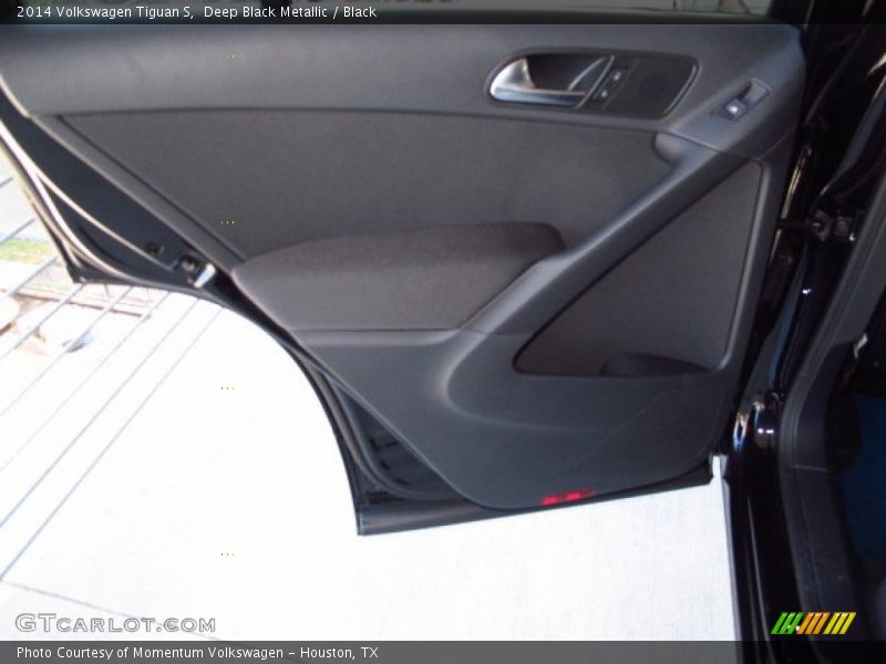 Deep Black Metallic / Black 2014 Volkswagen Tiguan S