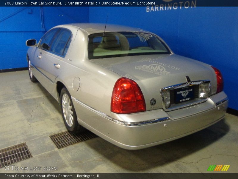 Silver Birch Metallic / Dark Stone/Medium Light Stone 2003 Lincoln Town Car Signature