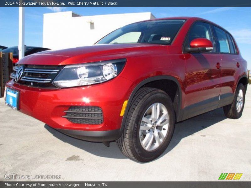 Wild Cherry Metallic / Black 2014 Volkswagen Tiguan R-Line