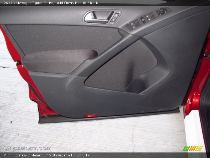 Wild Cherry Metallic / Black 2014 Volkswagen Tiguan R-Line