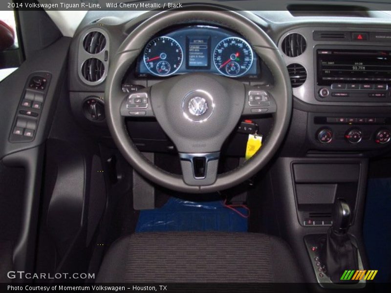 Wild Cherry Metallic / Black 2014 Volkswagen Tiguan R-Line