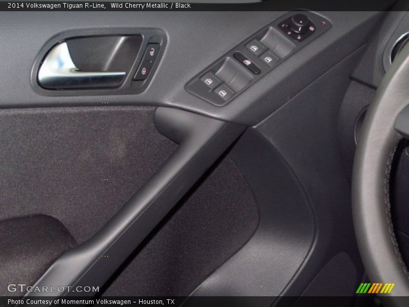 Wild Cherry Metallic / Black 2014 Volkswagen Tiguan R-Line
