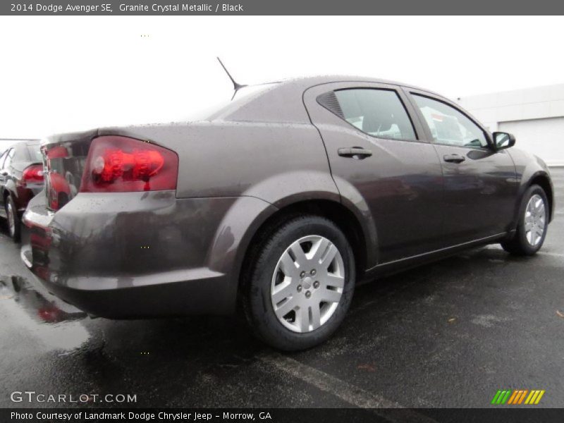 Granite Crystal Metallic / Black 2014 Dodge Avenger SE