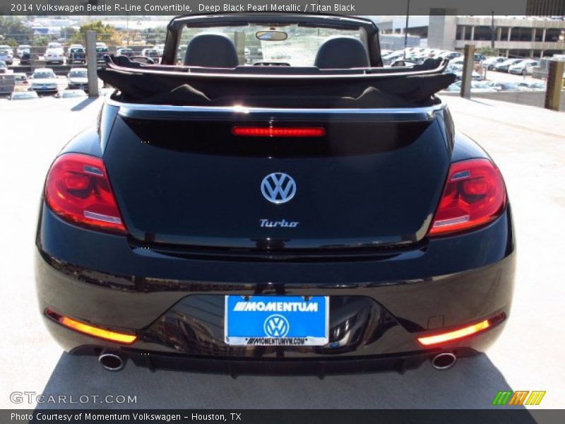 Deep Black Pearl Metallic / Titan Black 2014 Volkswagen Beetle R-Line Convertible