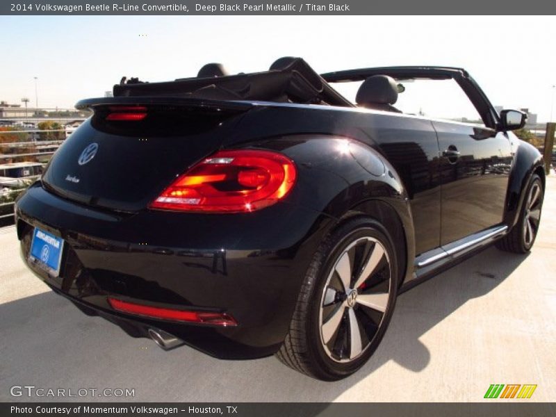 Deep Black Pearl Metallic / Titan Black 2014 Volkswagen Beetle R-Line Convertible