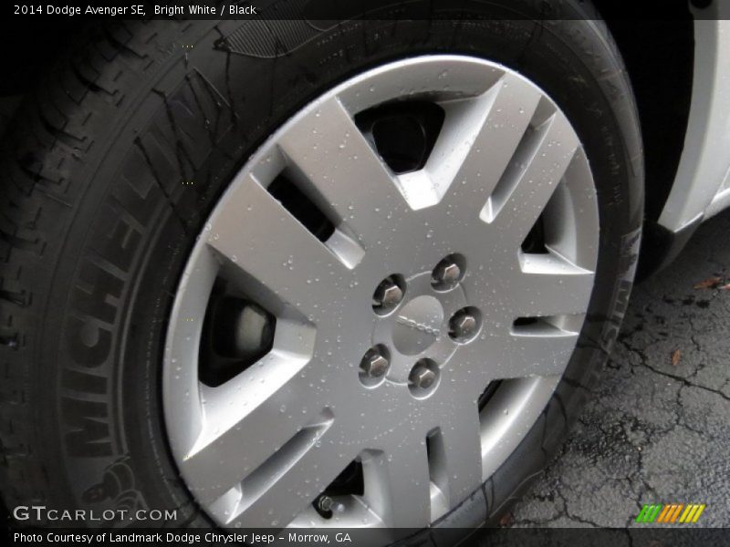 Bright White / Black 2014 Dodge Avenger SE