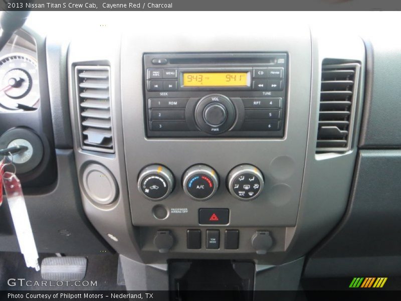 Cayenne Red / Charcoal 2013 Nissan Titan S Crew Cab