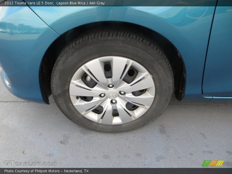 Lagoon Blue Mica / Ash Gray 2012 Toyota Yaris LE 5 Door