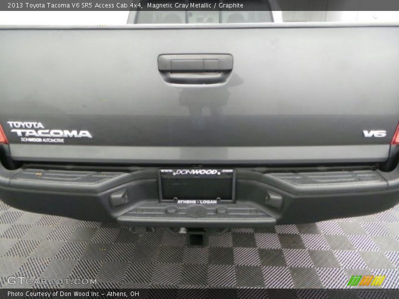 Magnetic Gray Metallic / Graphite 2013 Toyota Tacoma V6 SR5 Access Cab 4x4