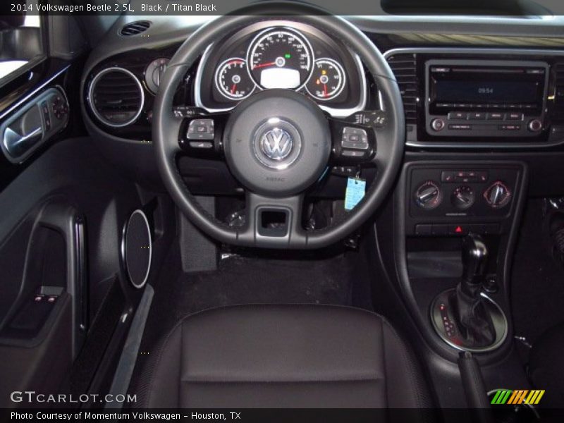 Black / Titan Black 2014 Volkswagen Beetle 2.5L