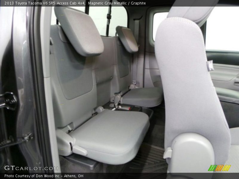Magnetic Gray Metallic / Graphite 2013 Toyota Tacoma V6 SR5 Access Cab 4x4