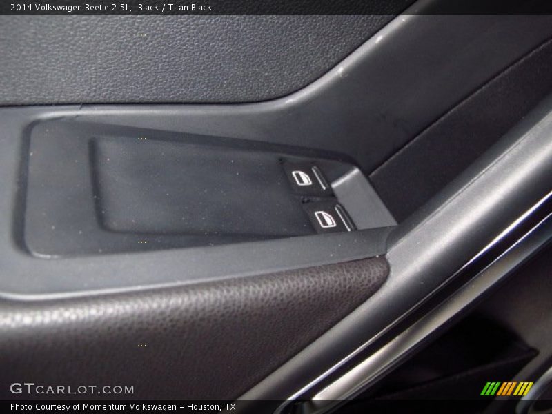 Black / Titan Black 2014 Volkswagen Beetle 2.5L
