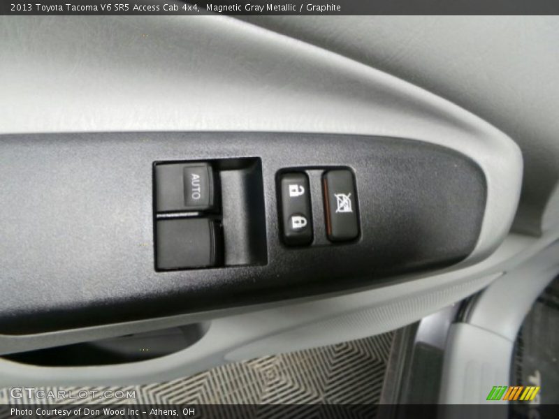 Magnetic Gray Metallic / Graphite 2013 Toyota Tacoma V6 SR5 Access Cab 4x4