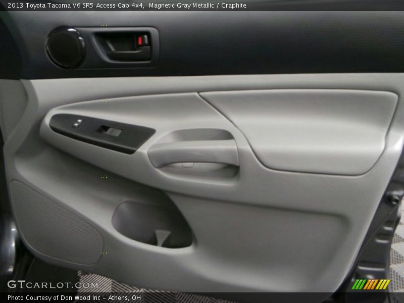Magnetic Gray Metallic / Graphite 2013 Toyota Tacoma V6 SR5 Access Cab 4x4