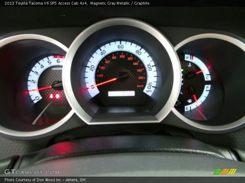 Magnetic Gray Metallic / Graphite 2013 Toyota Tacoma V6 SR5 Access Cab 4x4