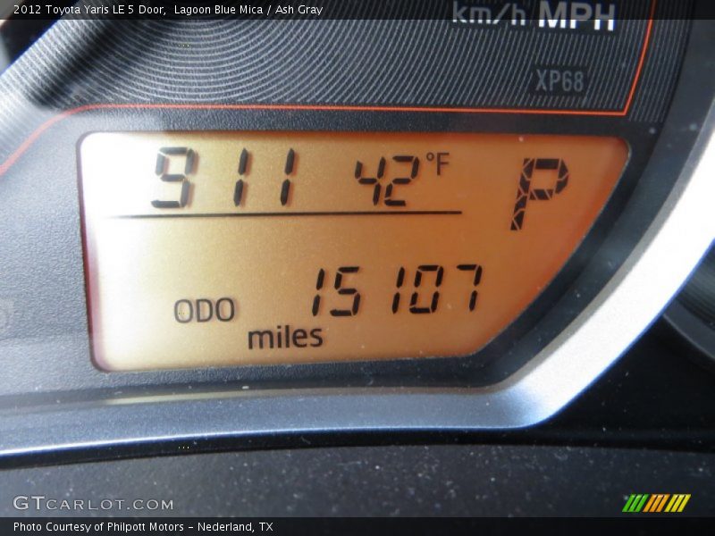 Lagoon Blue Mica / Ash Gray 2012 Toyota Yaris LE 5 Door