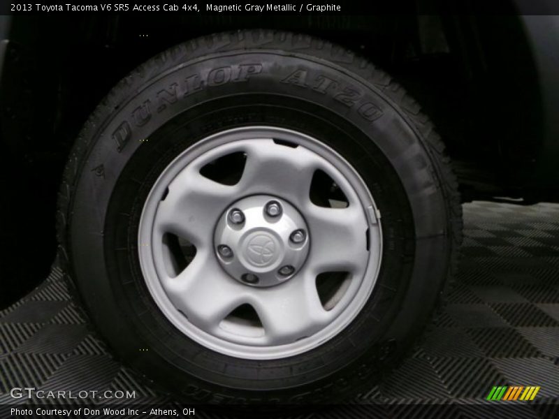 Magnetic Gray Metallic / Graphite 2013 Toyota Tacoma V6 SR5 Access Cab 4x4