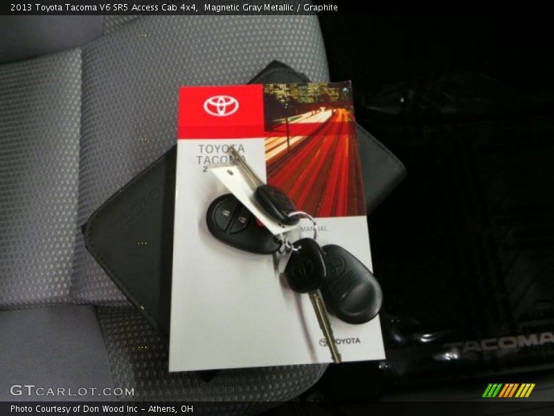 Magnetic Gray Metallic / Graphite 2013 Toyota Tacoma V6 SR5 Access Cab 4x4