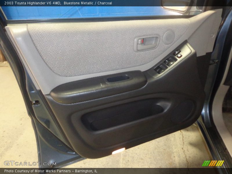 Bluestone Metallic / Charcoal 2003 Toyota Highlander V6 4WD