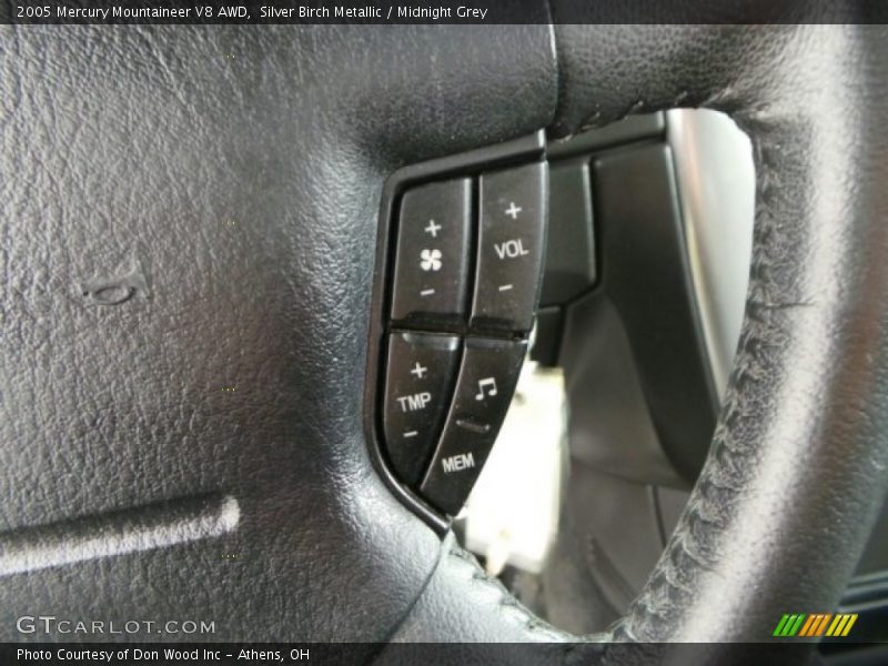 Silver Birch Metallic / Midnight Grey 2005 Mercury Mountaineer V8 AWD