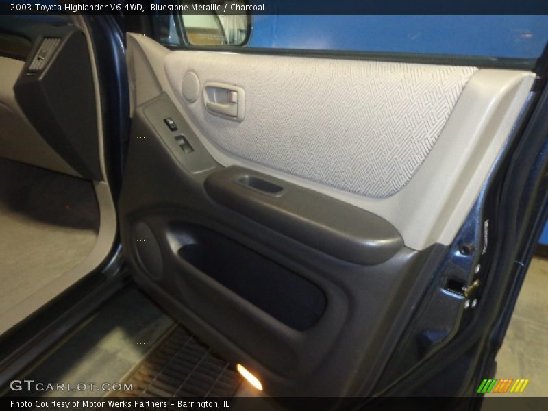 Bluestone Metallic / Charcoal 2003 Toyota Highlander V6 4WD