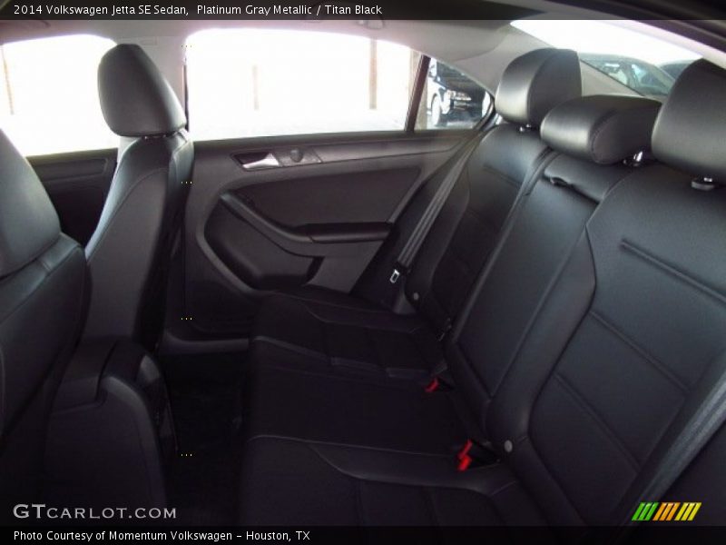 Platinum Gray Metallic / Titan Black 2014 Volkswagen Jetta SE Sedan